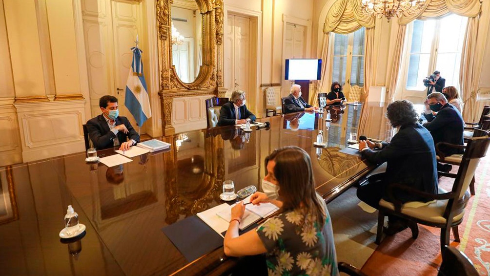 De la reunión participaron Santiago Cafiero; Ginés González García; Agustín Rossi; Eduardo de Pedro; y Sabina Frederic.