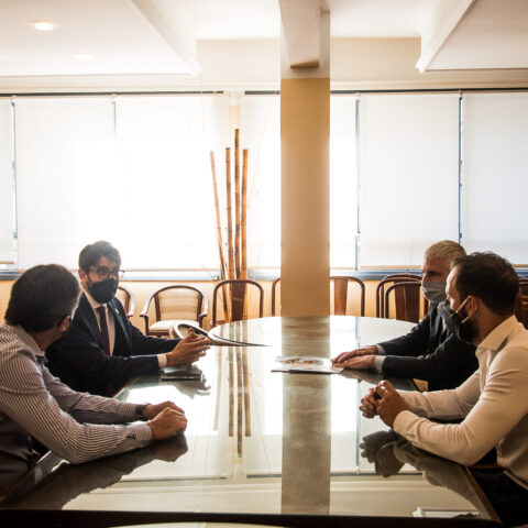 Convenio entre la Municipalidad y el Instituto Autárquico del Seguro de Entre Ríos con beneficios para empleados municipales Convenio entre la Municipalidad y el Instituto Autárquico del Seguro de Entre Ríos con beneficios para empleados municipales