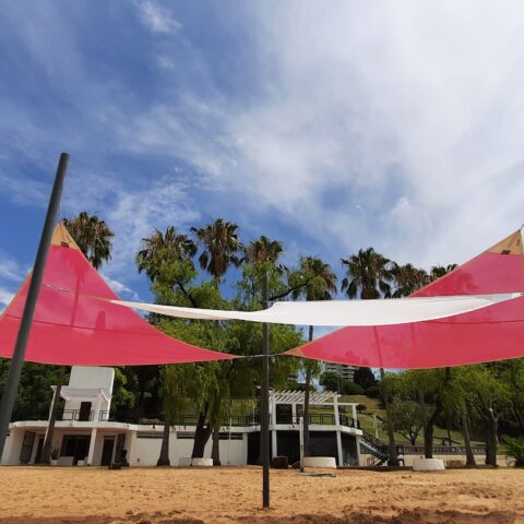 Trabajan para una temporada de verano con playas seguras y equipadas Trabajan para una temporada de verano con playas seguras y equipadas