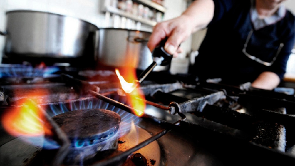 Se prorrogó hasta mediados de marzo el congelamiento de las tarifas de luz y gas