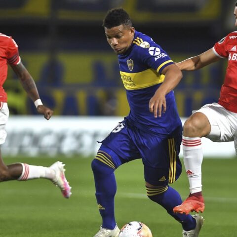 Boca pasó a cuartos por penales