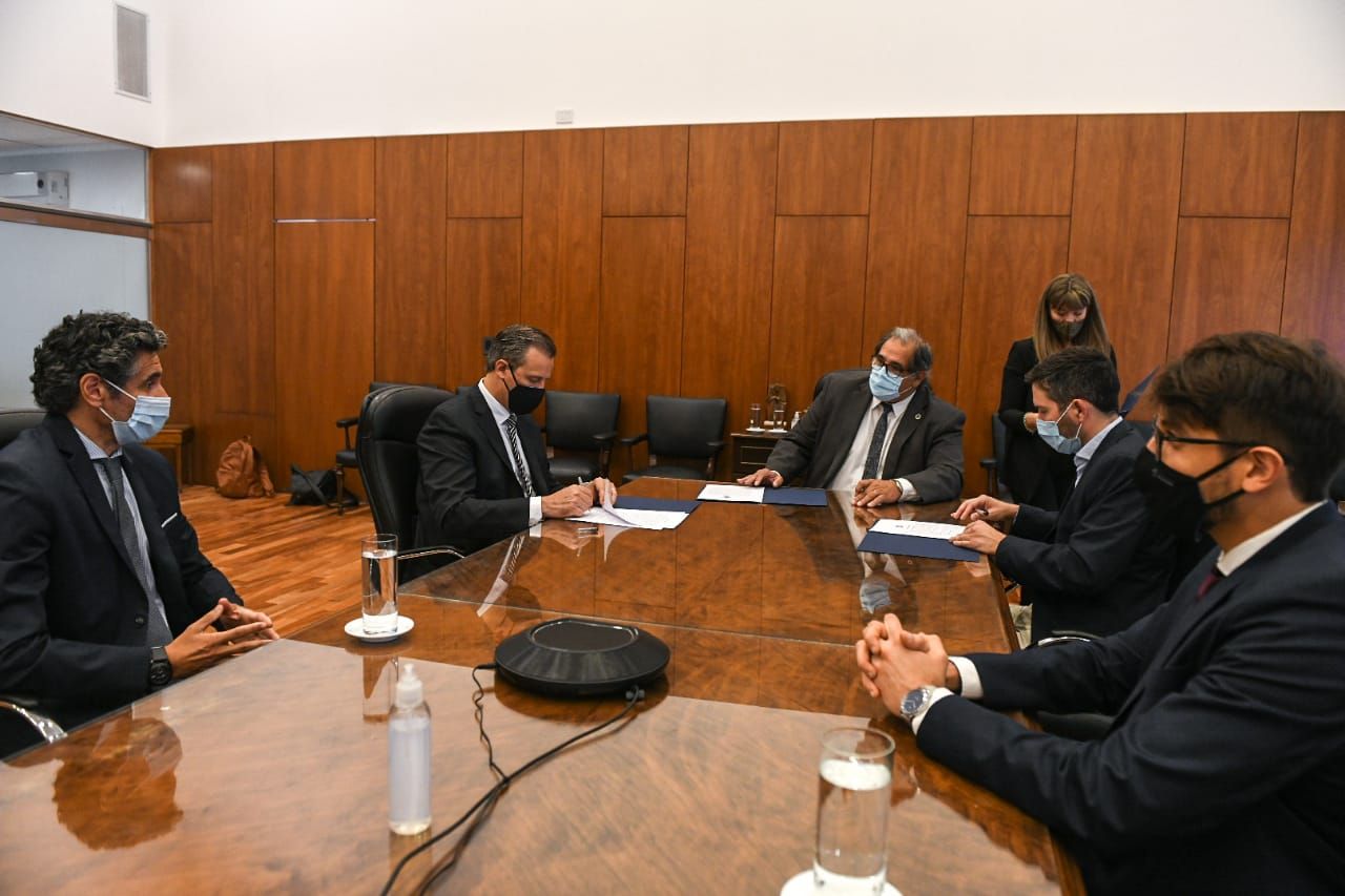 El Municipio y el Superior Tribunal de Justicia firmaron un convenio de colaboración