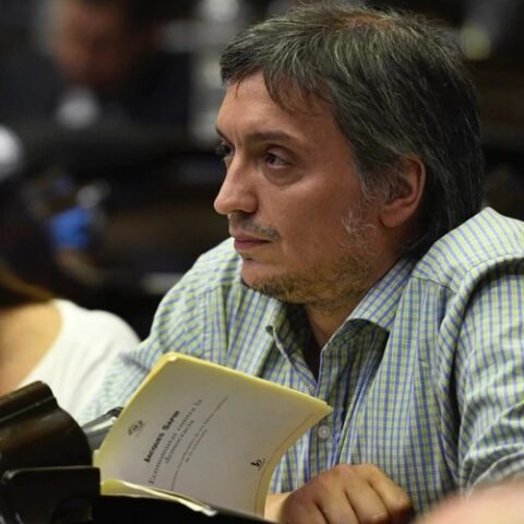 Máximo Kirchner: “Beneficiar a la ciudad más rica es una metáfora perfecta del macrismo” Máximo Kirchner: “Beneficiar a la ciudad más rica es una metáfora perfecta del macrismo”
