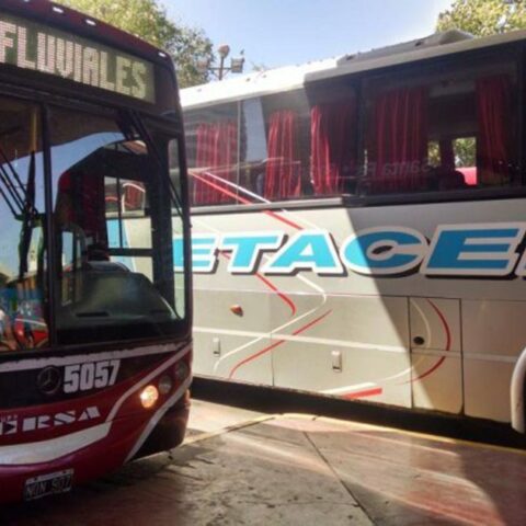 Volvieron a funcionar los colectivos entre Paraná y Santa Fe