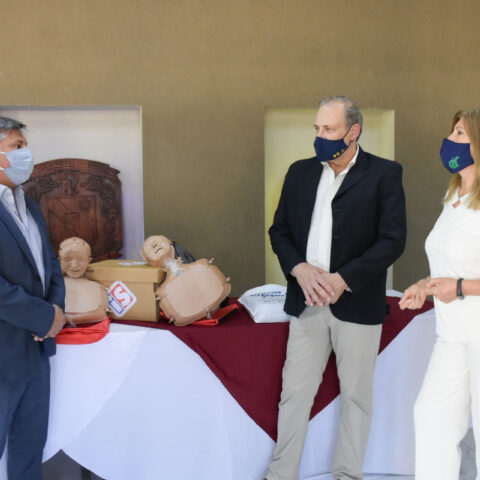 La Escuela de Policía recibió kits de entrenamiento para RCP por parte del IAPSER La Escuela de Policía recibió kits de entrenamiento para RCP por parte del IAPSER