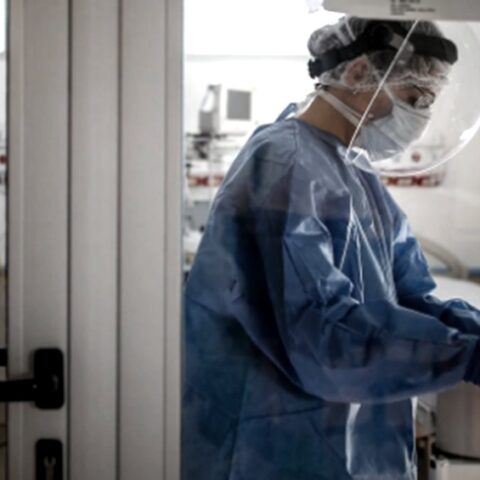 Son más de 39.000 las personas fallecidas en el país desde que comenzó la pandemia