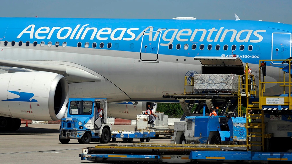 Vuela hacia Rusia el avión que traerá la segunda tanda de vacunas Vuela hacia Rusia el avión que traerá la segunda tanda de vacunas