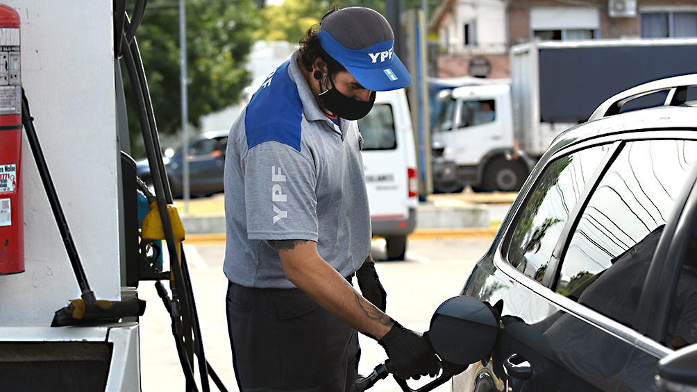 El Gobierno posterga hasta mediados de marzo la suba en el impuesto a los combustibles El Gobierno posterga hasta mediados de marzo la suba en el impuesto a los combustibles