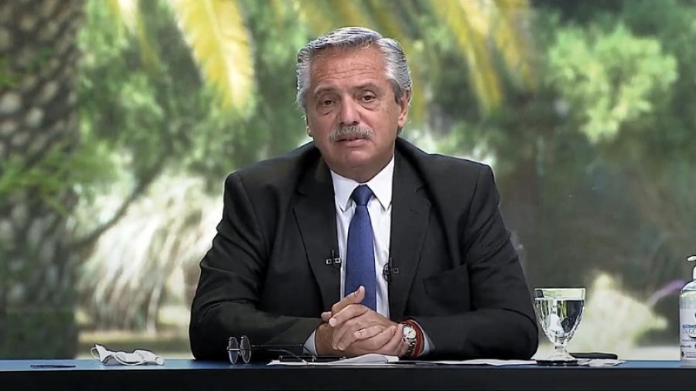 Fernández: “La pandemia no se disipó” y está presente el “riesgo de que todo vuelva a paralizarse”
