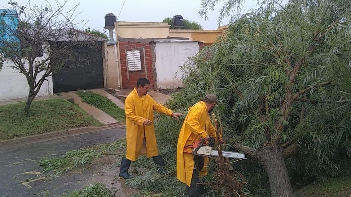 La Municipalidad asistió a familias afectadas por las intensas lluvias