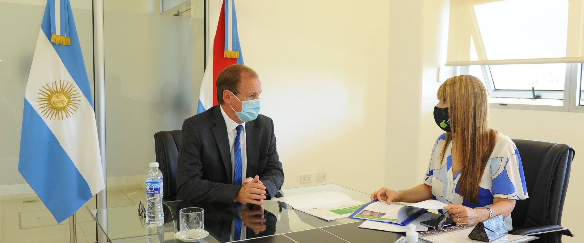Bordet y Velázquez hicieron un balance de la política sanitaria en la pandemia y plantearon los ejes para el próximo año Bordet y Velázquez hicieron un balance de la política sanitaria en la pandemia y plantearon los ejes para el próximo año