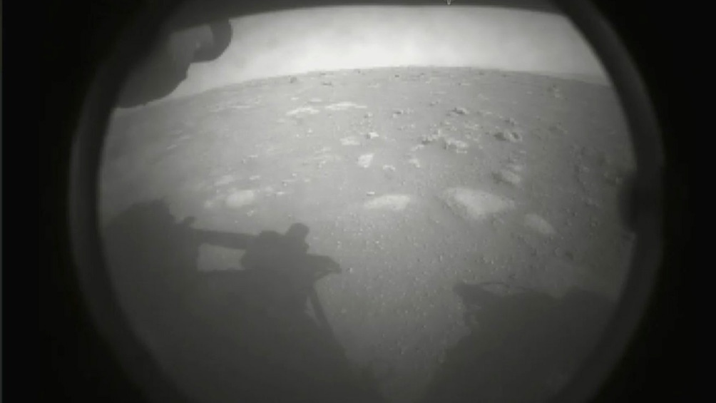El rover de la NASA que aterrizó en Marte comenzó a buscar restos de vida