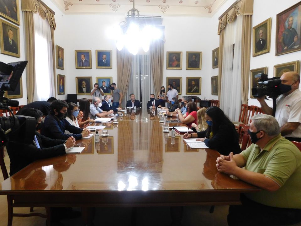 ATE rechazó el aumento salarial del 15% y exigen una nueva propuesta