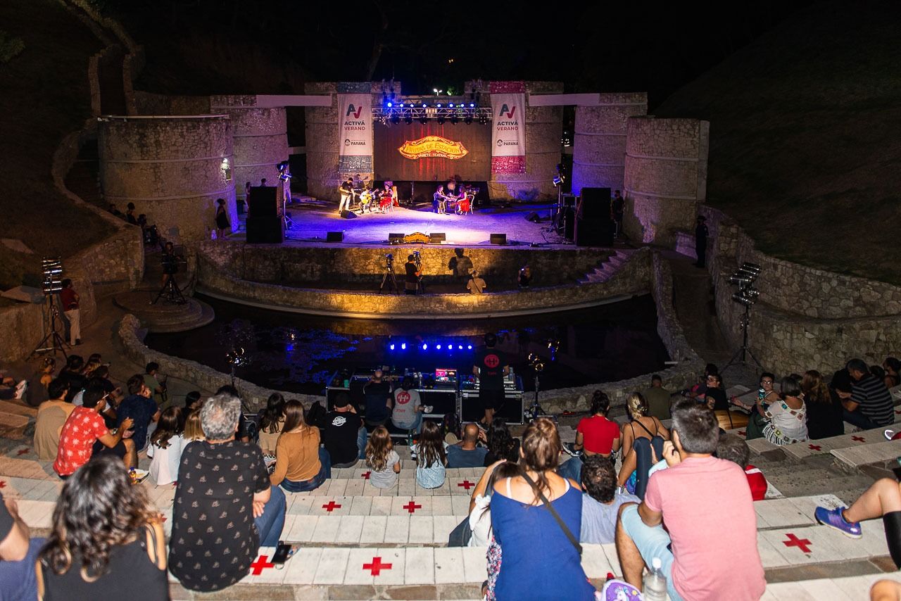 A puro ritmo pasó la primera noche de Música en el Anfiteatro A puro ritmo pasó la primera noche de Música en el Anfiteatro