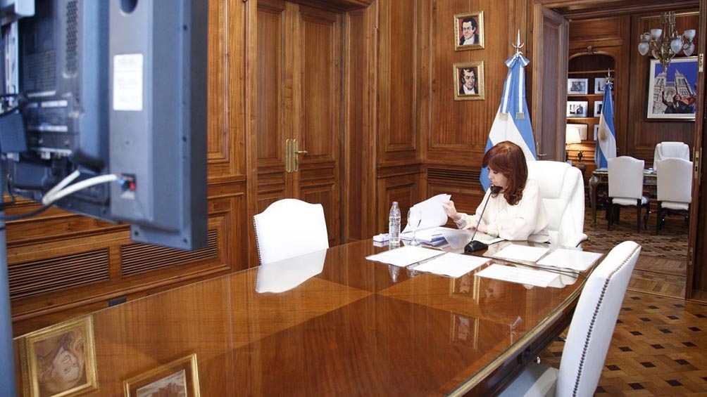 Causa por el “dólar futuro”: Cristina aludió a un sistema “podrido y perverso” y culpó al Poder Judicial