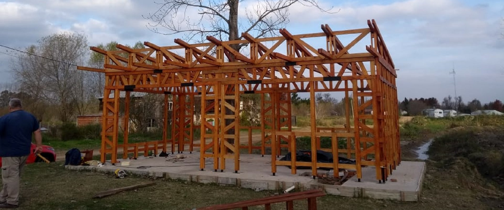 Un equipo del Conicet aporta al desarrollo de viviendas de madera en Entre Ríos