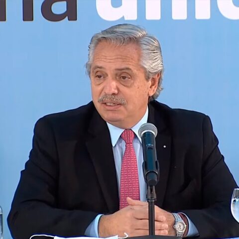 El Presidente retornó a Casa Rosada y define nuevos ministros y DNU por Covid