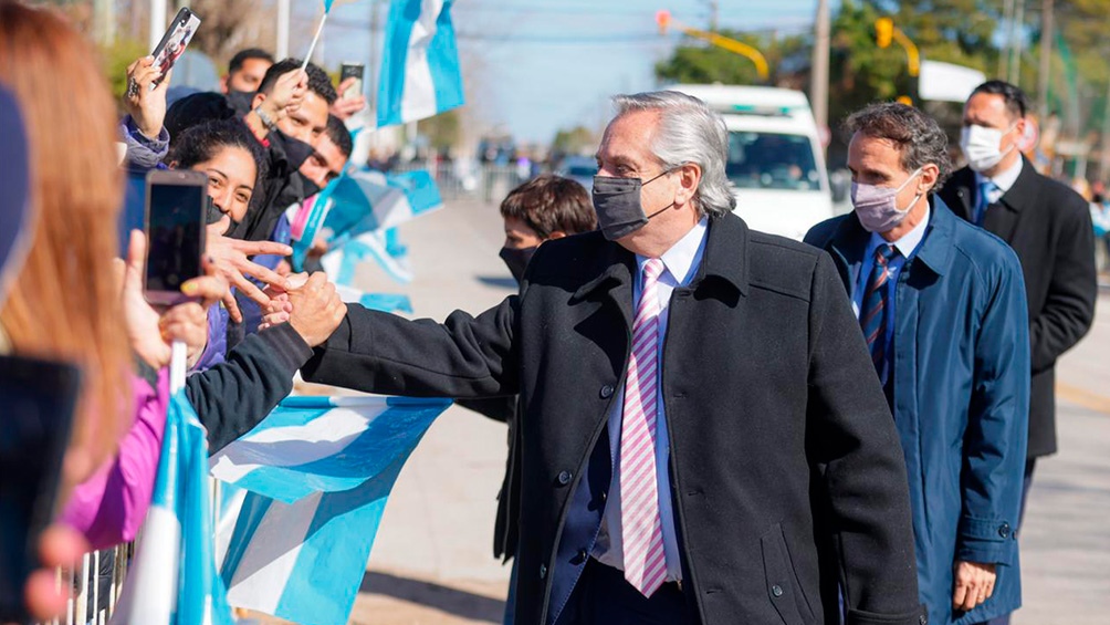 El Presidente va a Catamarca y visita una fábrica textil líder de marcas emblemáticas