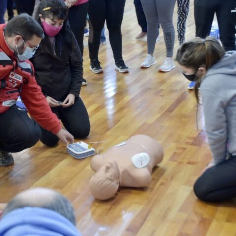 Se desarrolló un Taller de Reanimación Básica y Primeros Auxilios Se desarrolló un Taller de Reanimación Básica y Primeros Auxilios