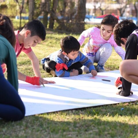 Paraná celebra el mes de las infancias con actividades en los barrios Paraná celebra el mes de las infancias con actividades en los barrios