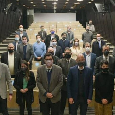 Entre Ríos implementará un programa para la inserción laboral de jóvenes en las pymes locales Entre Ríos implementará un programa para la inserción laboral de jóvenes en las pymes locales
