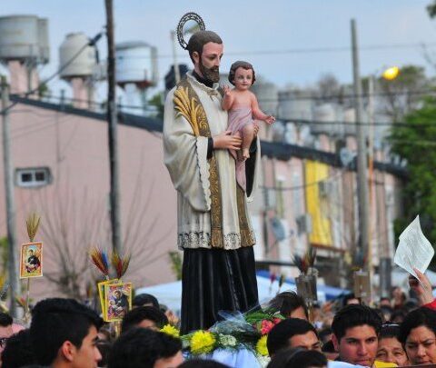 Coordinaron el protocolo para la Fiesta Patronal de San Cayetano Coordinaron el protocolo para la Fiesta Patronal de San Cayetano