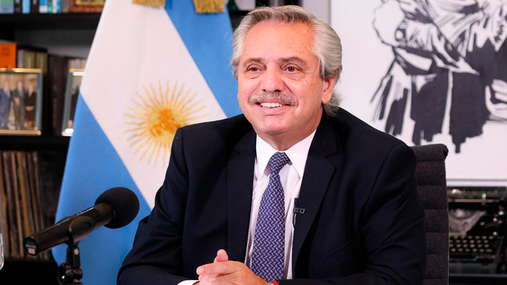 El Presidente saludó a los maestros en su día: “Son un ejemplo de superación” El Presidente saludó a los maestros en su día: “Son un ejemplo de superación”