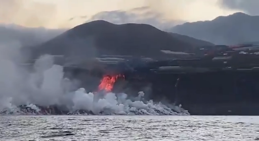 El contacto de la lava y el mar en Canarias no fue tan riesgoso como se esperaba El contacto de la lava y el mar en Canarias no fue tan riesgoso como se esperaba