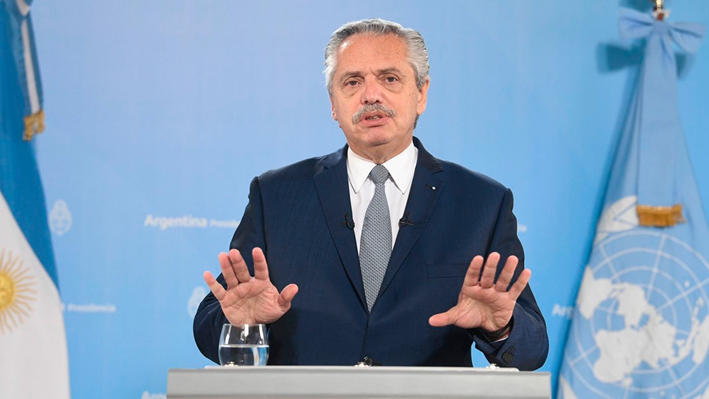 Fernández criticó el «endeudamiento tóxico e irresponsable» de Cambiemos con el FMI Fernández criticó el «endeudamiento tóxico e irresponsable» de Cambiemos con el FMI
