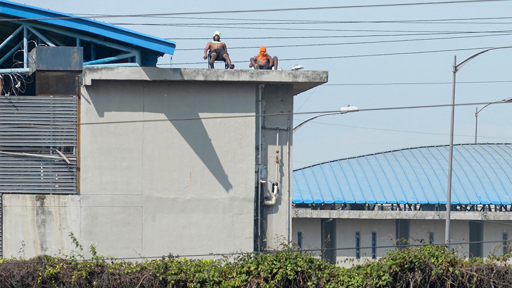 Al menos 30 presos muertos en un motín en la cárcel de Guayaquil: cinco fueron decapitados