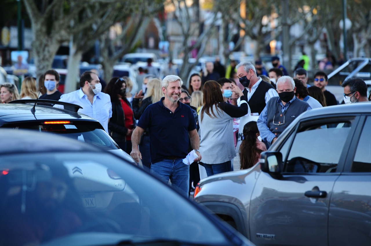 Frigerio en Gualeguaychú: “No tenemos más que palabras de agradecimiento por el recibimiento de la gente” Frigerio en Gualeguaychú: “No tenemos más que palabras de agradecimiento por el recibimiento de la gente”