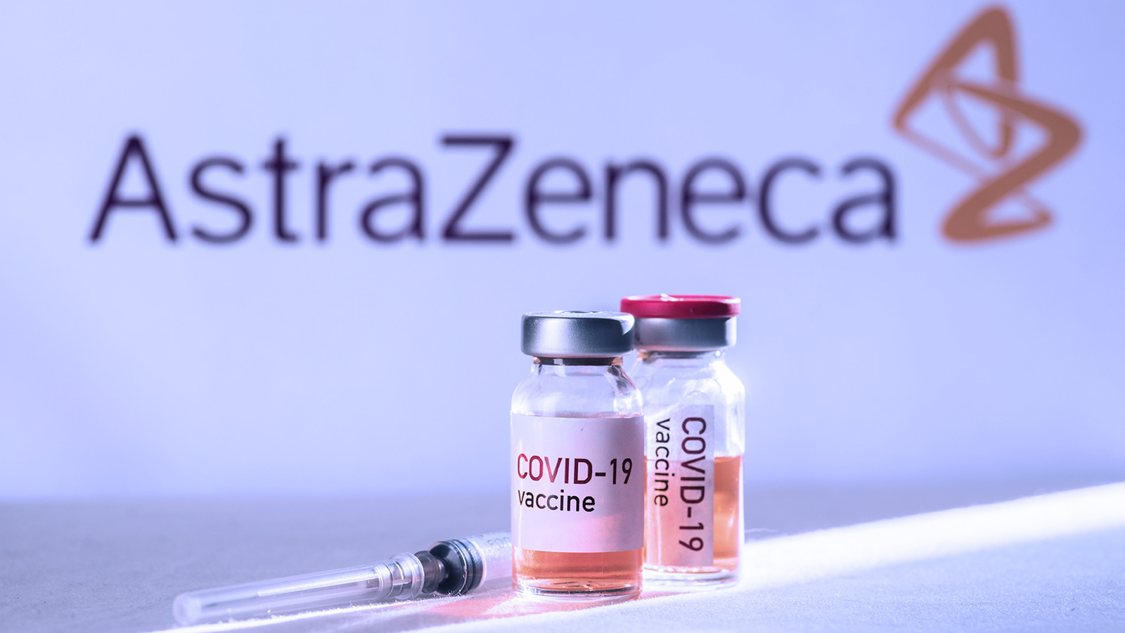 Llegó un cargamento de más de 800 mil dosis de AstraZeneca donadas por España
