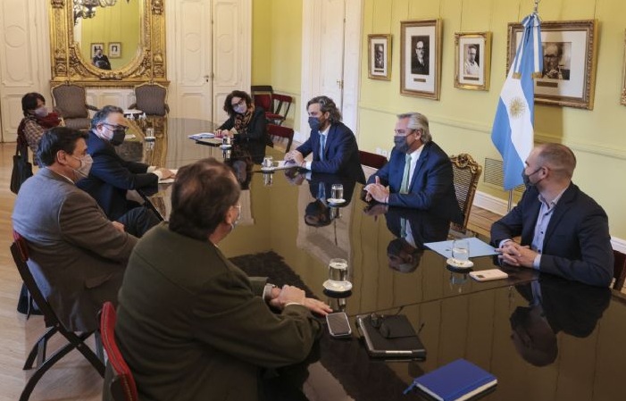 El Presidente tomará juramento al nuevo gabinete y se espera el anuncio de nuevas medidas El Presidente tomará juramento al nuevo gabinete y se espera el anuncio de nuevas medidas
