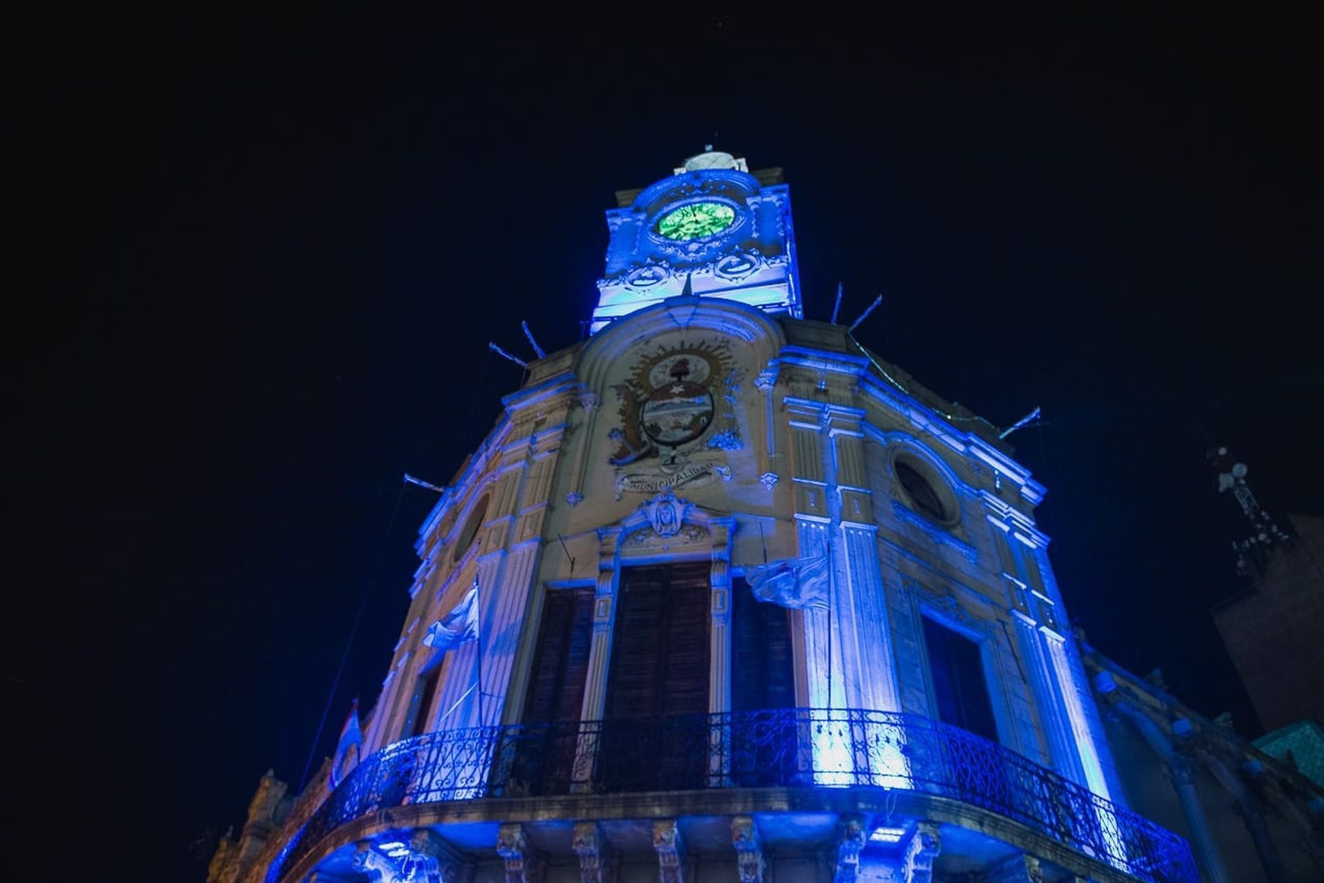 Iluminarán de azul el Palacio Municipal por el Día Nacional de las Personas Sordas
