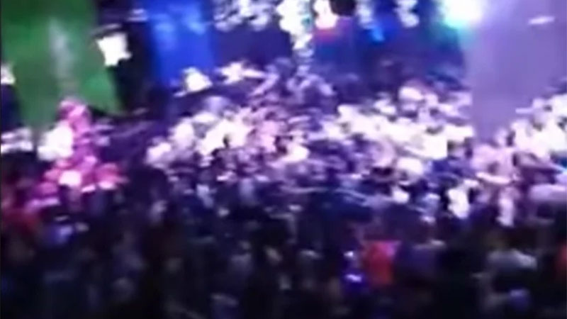 Masiva fiesta de estudiantes del último año dejó casos positivos de covid-19 Masiva fiesta de estudiantes del último año dejó casos positivos de covid-19
