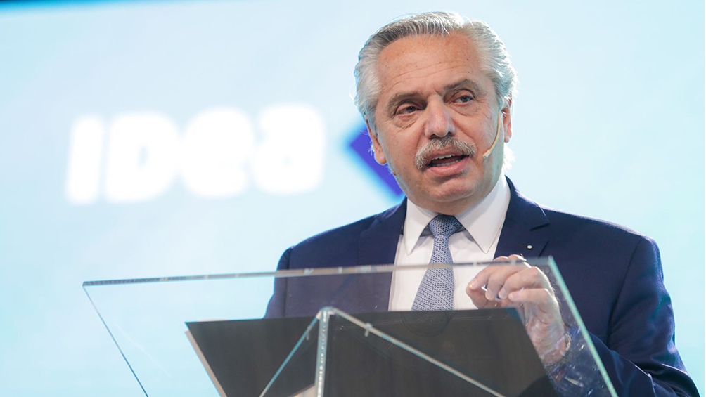Alberto Fernández: «No debemos ver al trabajo como un costo sino como una inversión»