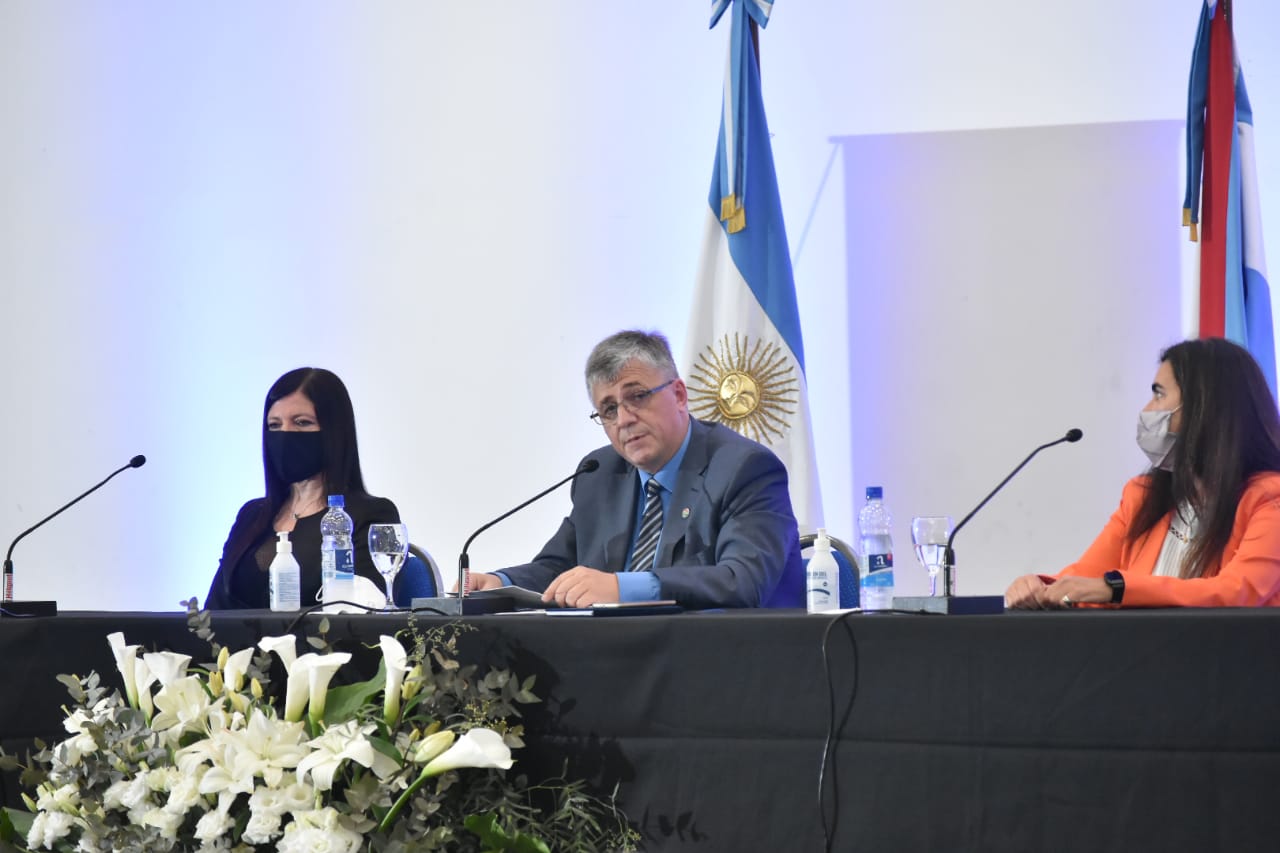 Colegio de la Abogacía: Canavesio asumió nuevo mandato y llamó a la unidad Colegio de la Abogacía: Canavesio asumió nuevo mandato y llamó a la unidad