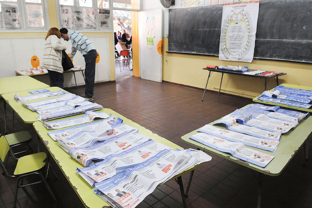 Proponen crear una Comisión Bicameral para avanzar en la reforma política Proponen crear una Comisión Bicameral para avanzar en la reforma política