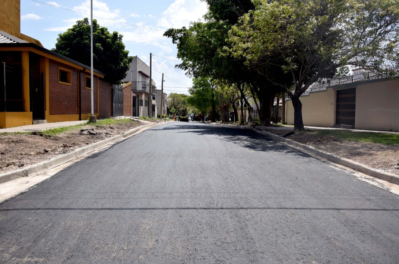 Pavimentaron calle Juana de Ibarbourou con el sistema de Esfuerzo Compartido