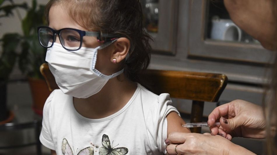 La Sociedad Argentina de Pediatría avaló la decisión oficial de vacunar a niños contra la Covid-19