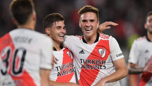 River goleó a Patronato en el Monumental
