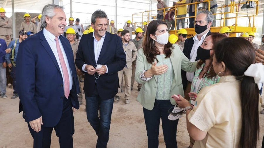 Fernández: «Queremos que todos trabajen, pero otros quieren que los empresarios puedan despedir»