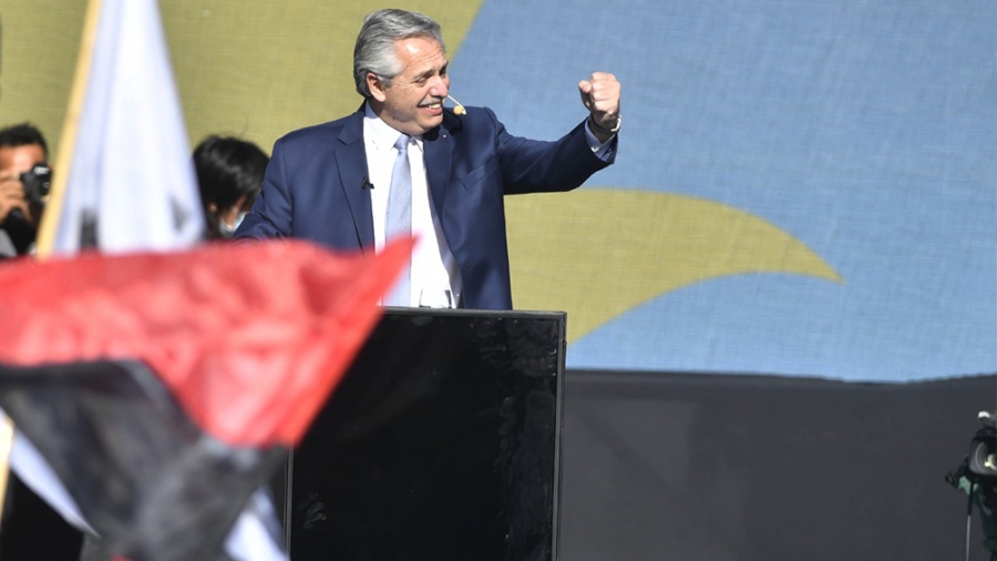 Fernández: «El triunfo no es vencer, sino nunca darse por vencido» Fernández: «El triunfo no es vencer, sino nunca darse por vencido»