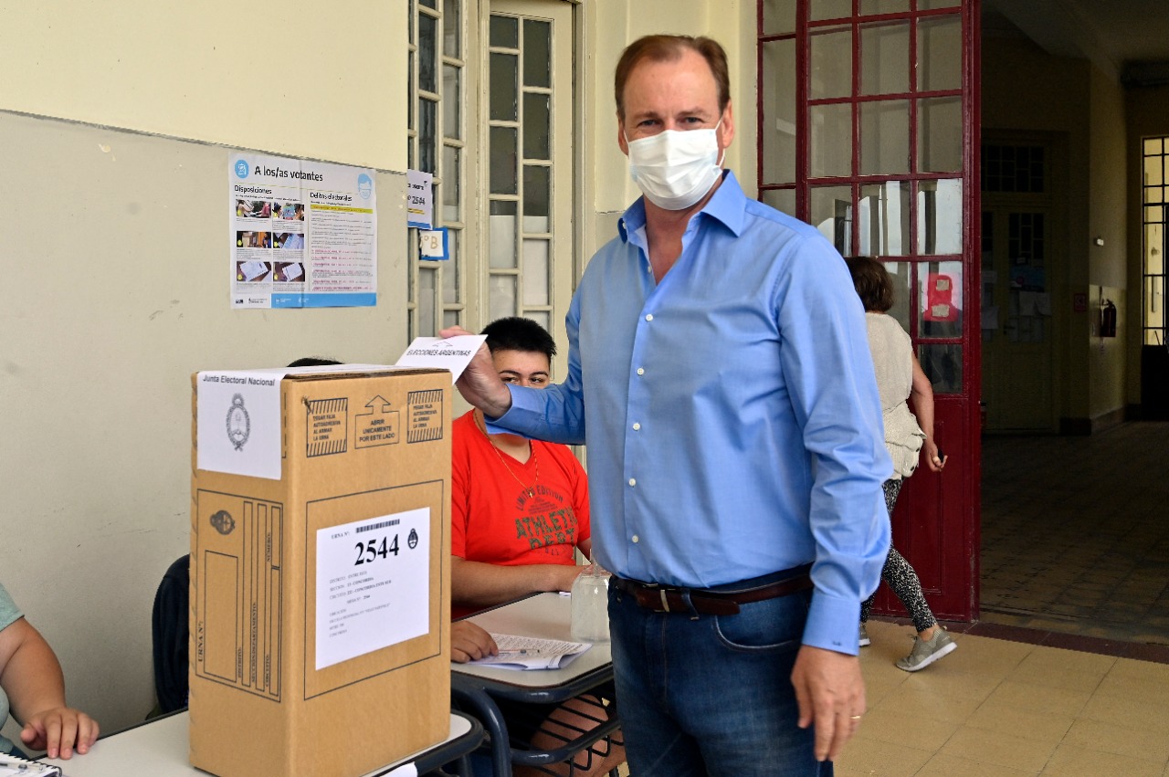 Bordet se dirigió a los jóvenes: “es importante venir a votar porque esto fortalece las instituciones”