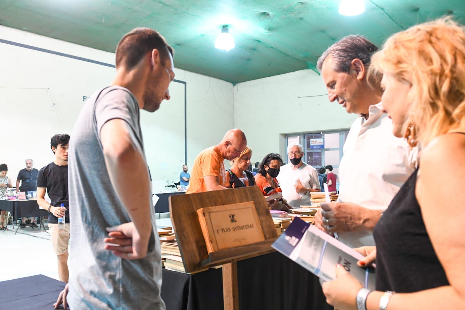 Más de 6 mil personas visitaron la Feria del Libro Paraná Lee Más de 6 mil personas visitaron la Feria del Libro Paraná Lee