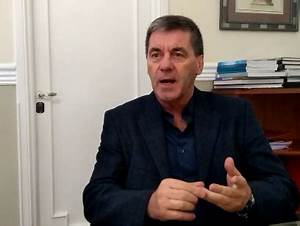Ballay anunció que la paritaria salarial estatal se retomará “a fines de esta semana o principios de la próxima” Ballay anunció que la paritaria salarial estatal se retomará “a fines de esta semana o principios de la próxima”