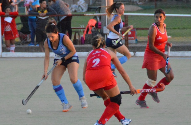 Sábado de definiciones en el Torneo de las Mamis Hockey