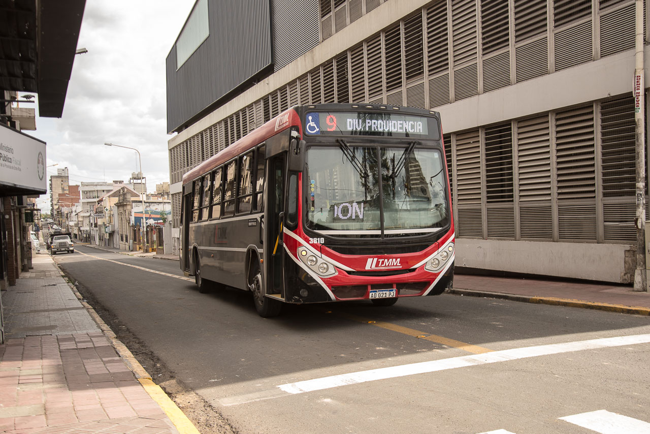Peligra el servicio de colectivos ante un posible paro por reclamos