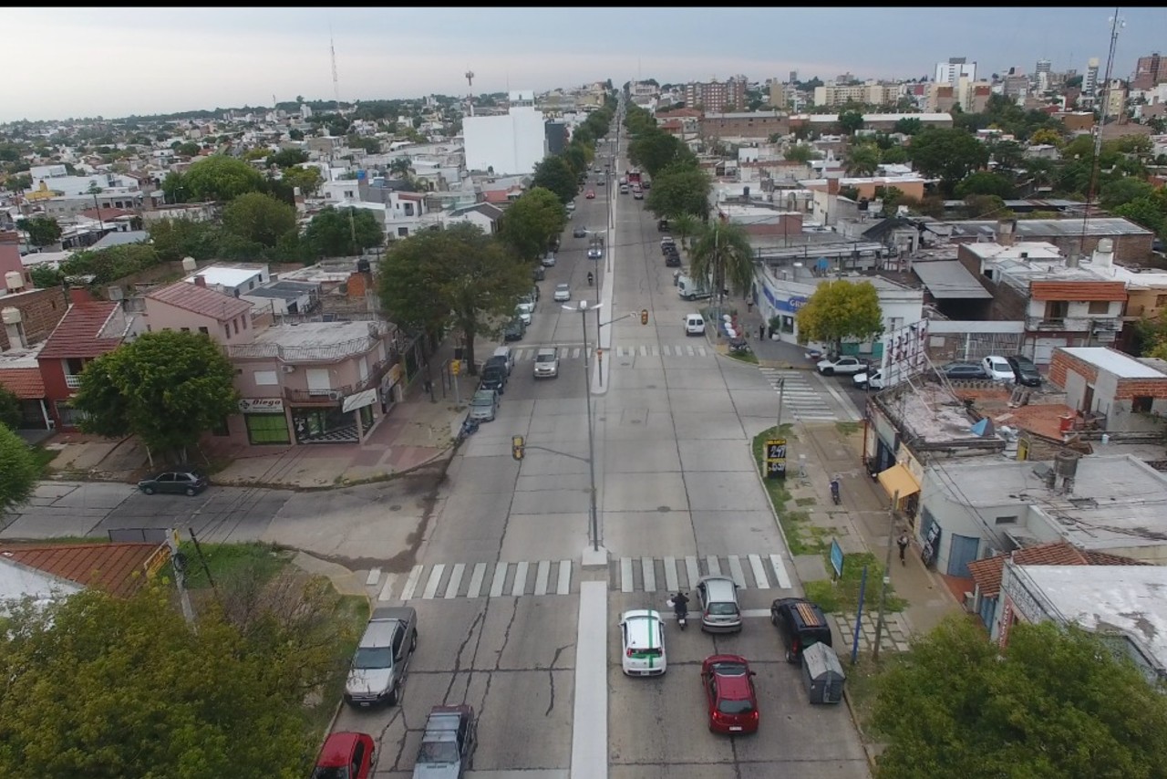 Sincronizarán la red de semáforos en avenida Ramírez Sincronizarán la red de semáforos en avenida Ramírez