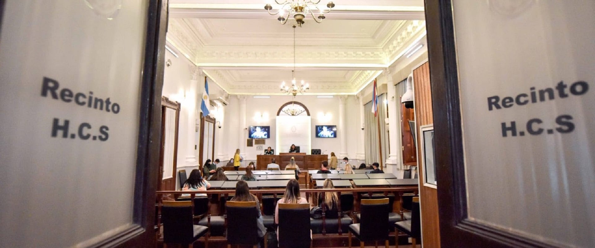 El lunes comienza la etapa provincial del Senado Juvenil Entrerriano El lunes comienza la etapa provincial del Senado Juvenil Entrerriano